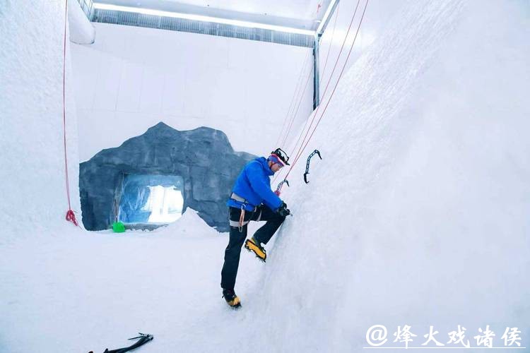 就在成都高新区!国内首家室内攀冰馆正式开业 就在成都高新区!国内首家室内攀冰馆正式开业