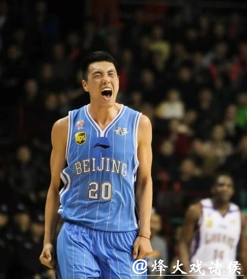 翟晓川疑似拉伤出战成疑,北京队本赛季遭遇最严重伤病危机! 翟晓川疑似拉伤出战成疑,北京队本赛季遭遇最严重伤病危机!